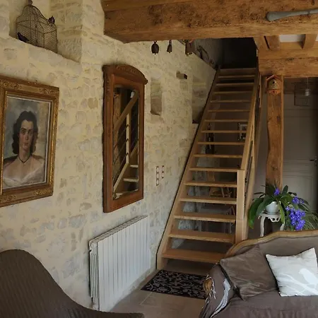 Les Oiseaux De Passage إيزيغني سور مير