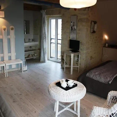 Les Oiseaux De Passage Isigny-sur-Mer