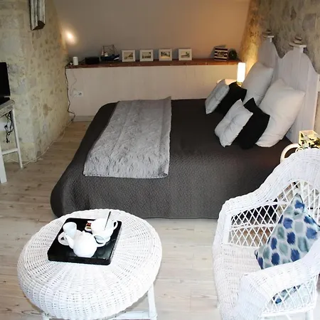 Bed & Breakfast Les Oiseaux De Passage 2*
